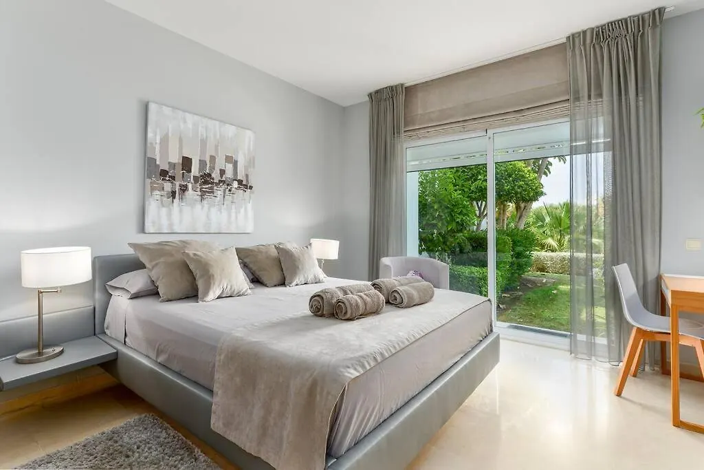 Modern Apt In Alcazaba Lagoon Estepona Spain