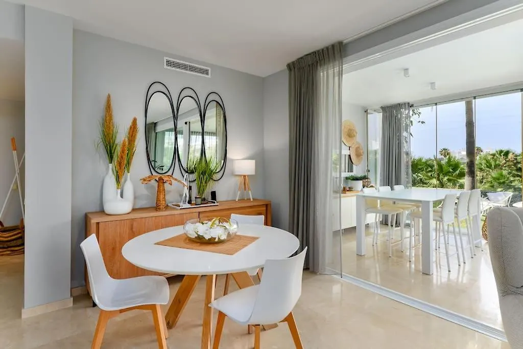 Modern Apt In Alcazaba Lagoon Estepona Spain