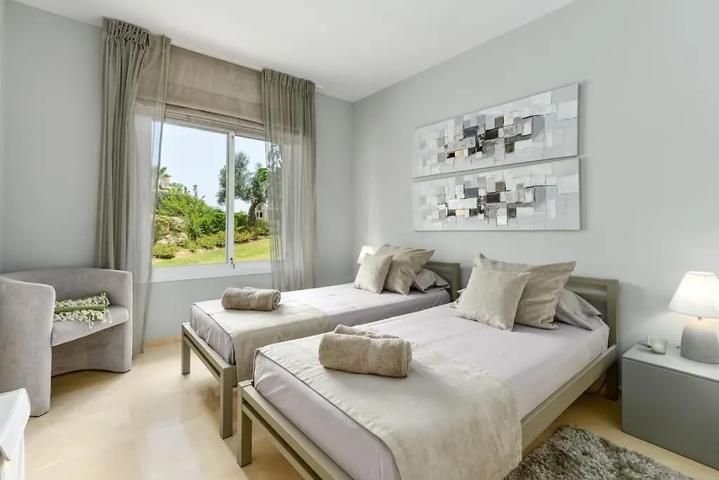 公寓 Modern Apt In Alcazaba Lagoon 埃斯特波纳